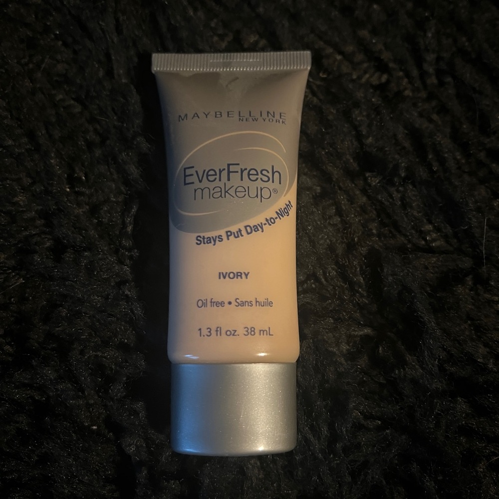 Maybelline EverFresh Makeup - Ivory